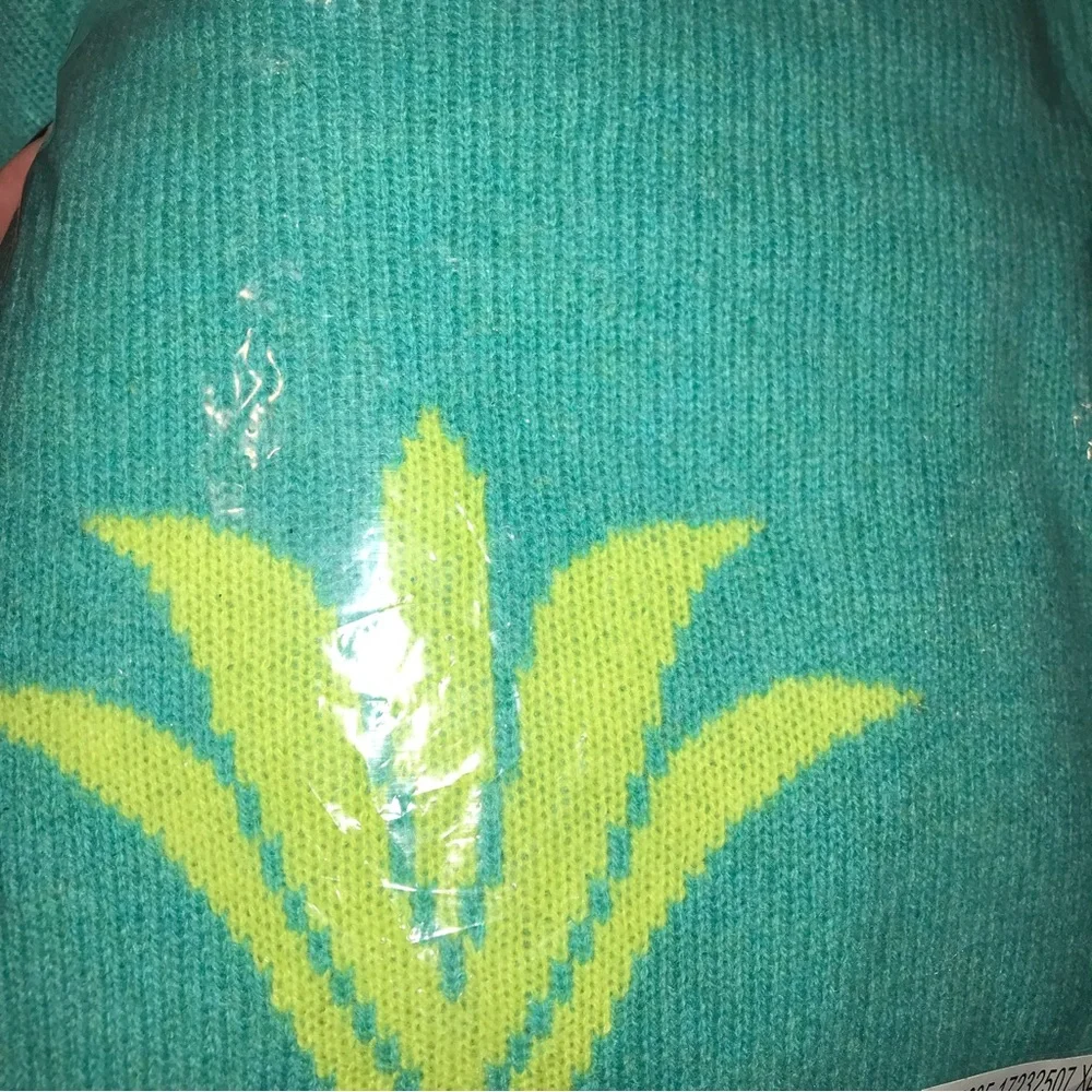 Hannah Rose Women Green Yellow Pineapple 100% Cashmere Sweater NWT - Picture 4 of 6